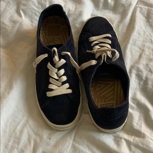 Retro style suede sneakers